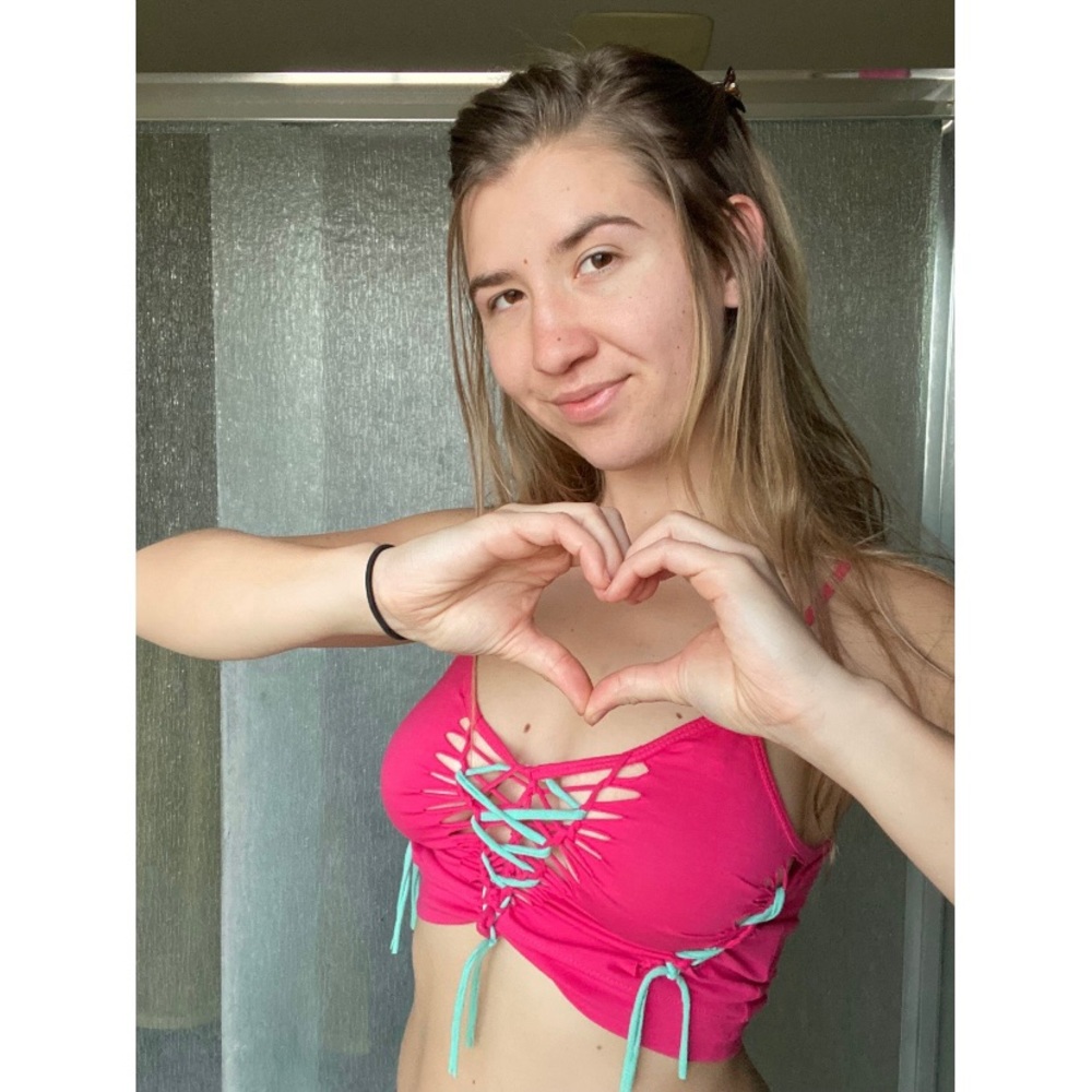 Sexy Candy Queen Slit Weave Crop Top